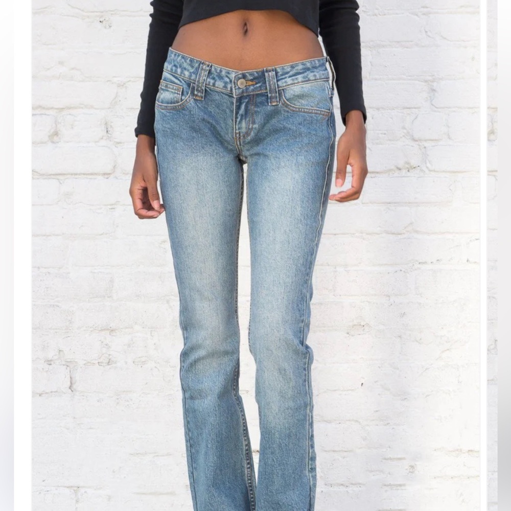 Brandy Melville Kylie Jeans *New with Tags*